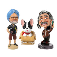 Figurine Anime personnalisée en résine à tête oscillante, décoration de tableau de bord de voiture, artisanat en résine, jouet à ressort, poupée bobblehead de Noël
