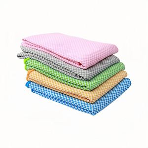 Serviette rafraîchissante à séchage rapide à carreaux, en microfibre respirante, pour le sport en plein air - Product Image 2