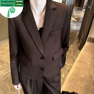 Conjuntos de Dos Piezas Casuales y Elegantes de Estilo Coreano Vintage, Ropa de Diseñador Famoso con Logotipo para Mujer, de Fabricantes Reconocidos para Compras al por Mayor - Product Image 3