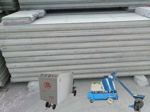 Fabrication <span class=keywords><strong>de</strong></span> panneaux <span class=keywords><strong>de</strong></span> cloison <span class=keywords><strong>en</strong></span> mousse <span class=keywords><strong>de</strong></span> ciment EPS légers préfabriqués, panneaux muraux <span class=keywords><strong>en</strong></span> béton <span class=keywords><strong>de</strong></span> mousse <span class=keywords><strong>de</strong></span> polystyrène - Product Image 6