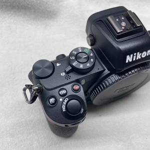 Fotocamera Digitale Usata Serie <span class=keywords><strong>Z</strong></span> Originale Z50 con Sensore APS-C BSI-CMOS da 21MP e Video 4K - Product Image 3