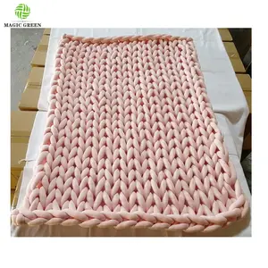 Stock 100% COTTON SEAMLESS D3-4cm Machine Washable Roving Yarn Filled Tube Braid Hand Knit Yarn Fabric Thick Heavy Blanket