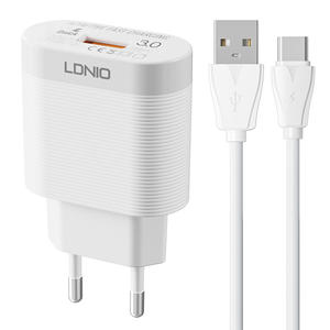 LDNIO A303Q <span class=keywords><strong>Original</strong></span> PD <span class=keywords><strong>18W</strong></span> 20W <span class=keywords><strong>Cargador</strong></span> de enchufe de la UE Carga rápida USB QC3.0 <span class=keywords><strong>18W</strong></span> <span class=keywords><strong>Cargador</strong></span> para <span class=keywords><strong>IPhone</strong></span> - Product Image 1