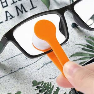 Nettoyeur de lunettes portable Maxfree, mini-brosse de nettoyage pour verres de lunettes et lunettes de soleil, avec manche en plastique et microfibre - Product Image 3