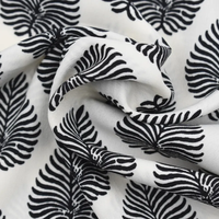 Tissu en mousseline de soie de haute qualité 75d * 75d motif de feuille de plante noir et blanc imprimé tissu en mousseline de soie pour vêtements pour femmes