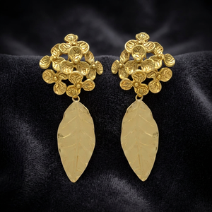 Juego de Aretes Colgantes con Hojas y Flores, Chapados en Oro, Estilo Étnico, para Bodas, Compromisos y Fiestas - Product Image 3