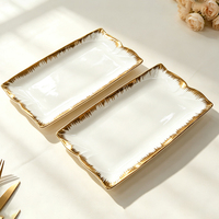 Assiette rectangulaire en céramique et porcelaine avec bord doré, plat de service pour steak, banquet d'hôtel, cadeaux d'affaires, dessert, bord ondulé