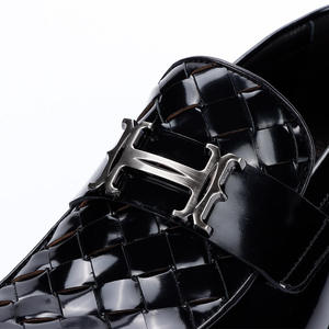 รองเท้าหนังผู้ชายแบบทางการและแบบอ็อกซ์ฟอร์ด  หนังวัวแท้ทอมือ  ดีไซน์ลำลอง ระบายอากาศได้ดี ส้นเตี้ย - Product Image 6