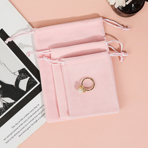 Sac cadeau en velours personnalisé avec logo, idéal pour le rangement et l'emballage de bijoux (vente en gros) - Product Image 5