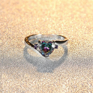 Nuovi Anelli di Lusso a Tre Strati con Zirconi a Forma di Marquise, Ornamenti Eleganti in Stile Europeo e Americano per Feste - Product Image 6