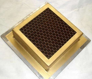 Sfiato antiruggine a nido d'ape sfiato schermante in ottone inossidabile di alta qualità con/senza telaio per la ventilazione di schermatura MRI - Product Image 2