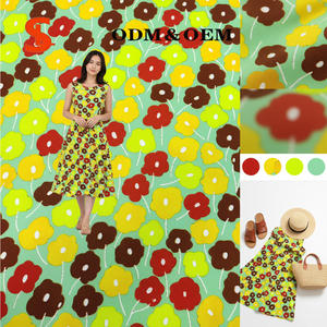 ผ้าฝ้ายออร์แกนิค Liberty ทอลายป๊อปลิน พิมพ์ลายดอกไม้เล็กๆ สีเขียวอ่อน น้ำหนักปานกลาง เหมาะสำหรับชุดกระโปรงเด็กผู้หญิง - Product Image 2