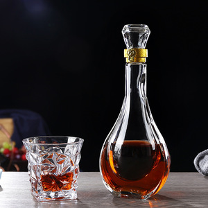 Botella de Licor de Cristal Elegante con Tapón de Corcho para Whisky, <span class=keywords><strong>Bourbon</strong></span>, Ginebra, con Logotipo Personalizado y Capacidad de 500 ml - Product Image 2