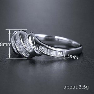 Anello Minimalista Elegante Asimmetrico con Design Geometrico, Gioiello da Donna alla Moda per Uso Quotidiano, Regalo Chic - Product Image 3