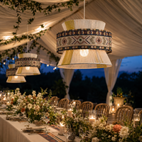 Lustre LED créatif en tissu imprimé de style ethnique bohème d'Asie du Sud-Est, avec abat-jour orange-rouge et bleu, idéal pour mariages, maisons et maisons d'hôtes