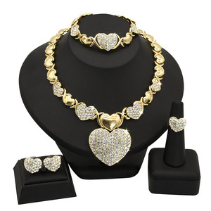 Dubai Indian Bride Jewelry <b>Set</b>: 18K Gold Heart-Shaped Diamond 4-Piece <b>Set</b> (Necklace, Earrings, <b>Ring</b>) - Product Image 2
