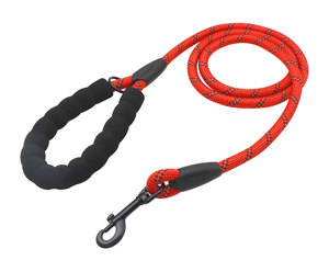 สายจูงสุนัขไนลอนสีแดงพร้อมที่จับบุนวมแบบเรียบง่ายสำหรับสุนัข - Product Image 1