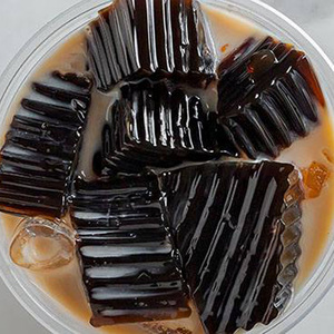 Poudre de Mesona Chinensis instantanée, mélange de gelée noire naturelle pour des boissons estivales rafraîchissantes et des desserts savoureux - Product Image 1