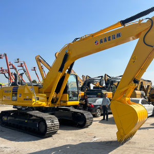 Экскаватор Komatsu PC220-8 б/у, японский, 22 тонны, модель 2025 года, ковш 1 м³, двигатель 110 кВт, гидравлический насос, 180-250 часов наработки - Product Image 1