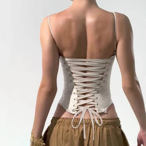 Top Corto Tipo Camiseta con Cordones y Parches en Contraste para Mujer, Diseño de Paneles Irregulares, Ajuste Delgado, Estilo Europeo Americano, Sexy, con Lazada en la Espalda - Product Image 4