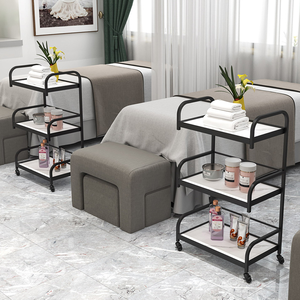 Nouveau design de mobilier de salon de beauté, chariot de barbier doré à 3 niveaux, chariot de luxe pour salon, chariot de beauté, étagère pour équipement de soins des ongles - Product Image 4