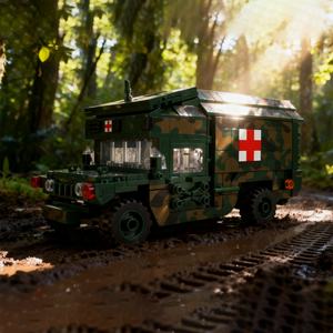 Blocs de construction en plastique en gros OEM, véhicule d'ambulance créatif, jouet d'assemblage, 784 pièces avec portes à ouverture par traction pour enfants - Product Image 2