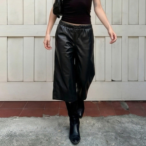 Pantalones Cortos de Mujer Estilo Punk Gótico, Transpirables, de PU, con Cordón, Cintura Baja, Holgados, Rectos, con Bolsillos Cargo, para Verano, Estilo Urbano - Product Image 5
