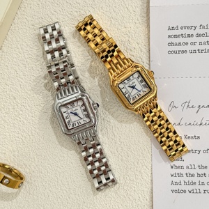 Orologio da Donna Scottie 9683E Quadrato al Quarzo con Quadrante a Numeri Romani, Vetro Minerale, Impermeabile, Ghiera con Rivetti, Placcato IP in Acciaio Inossidabile - Product Image 6
