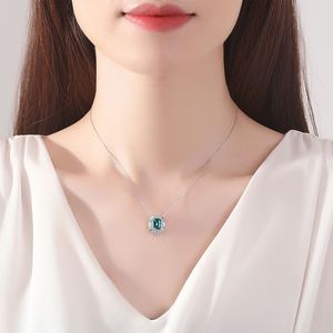 แหวนแต่งงานเงินแท้ S925 ชุดคู่ ประดับมรกตทรงเหลี่ยม - Product Image 6