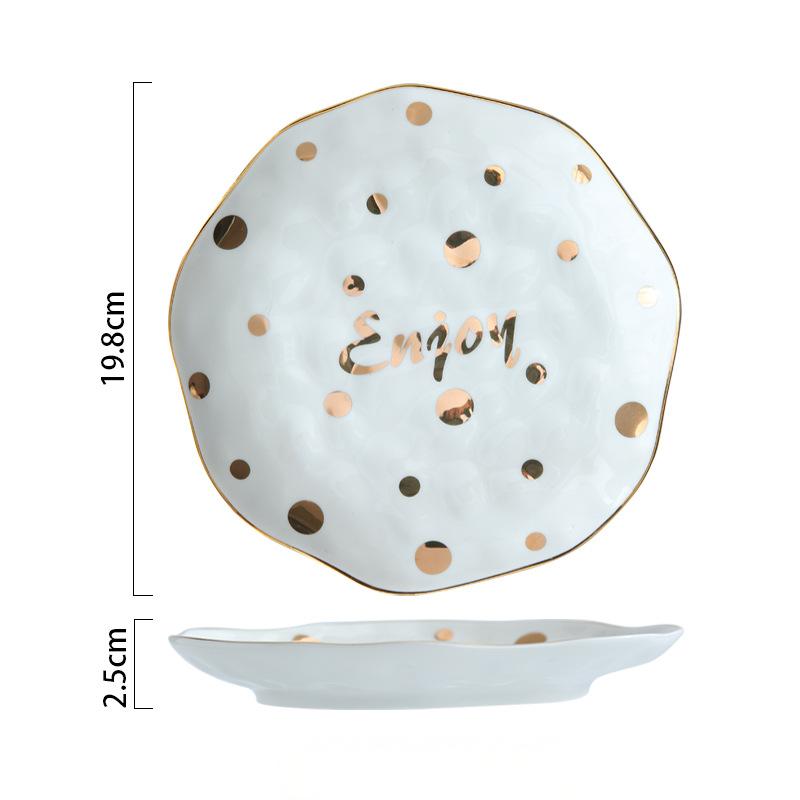 Assiette blanche de 8 pouces