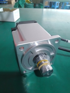 มอเตอร์ AC รุ่น Siheng 2.39nm 750W 220V 3000rpm พร้อมไดรเวอร์และเอนโค้ดเดอร์แบบอินคริเมนทัล 5 โพล 2500 ไลน์ สามเฟส IE3 ขายดีประจำปี 2024 - Product Image 2