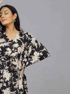 Indian Cotton One-piece Kaftan Dress for Women Handmade Breathable <b>Beach</b> Cover up Kimono <b>Robe</b> Comfortable Summer Resort Wear - Product Image 3