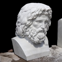 Statue de Zeus en marbre blanc, célèbre mythologie grecque antique
