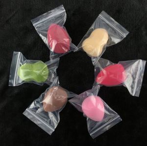 Éponge de maquillage Ulikeke personnalisée en gros, portable, format voyage, noire, sans latex, pour fond de teint en poudre, avec support - Product Image 4