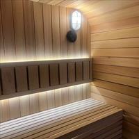 Cabine de sauna extérieure moderne en bois massif, style villa, grande taille, maisonnette avec fenêtre en verre, vente en gros