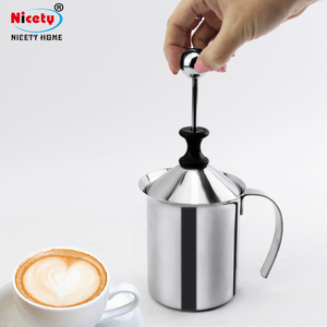 Pichet <span class=keywords><strong>mousseur</strong></span> à lait manuel en acier inoxydable de qualité alimentaire - <span class=keywords><strong>Mousseur</strong></span> à lait durable à pompe manuelle avec poignée ergonomique pour barista à domicile - Product Image 6