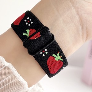BEEFLYPOWER <span class=keywords><strong>Bracelet</strong></span> en nylon extensible à boucle japonaise motif fraise mignon pour <span class=keywords><strong>Apple</strong></span> <span class=keywords><strong>Watch</strong></span> Series 11 10 45mm 49mm Femme - Product Image 4