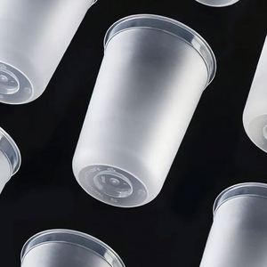 Gobelets Huitianchen PP 90 mm en forme de U, 16-22 oz, pour café, jus et tequila, avec couvercle, logo personnalisé par estampage à chaud ou sérigraphie - Product Image 2