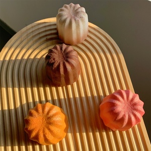 โมเดลขนมหวานจำลองสีชมพูขาวช็อกโกแลต Cannele ของตกแต่งโต๊ะโชว์ งานแสดงสินค้า งานปาร์ตี้ - Product Image 2