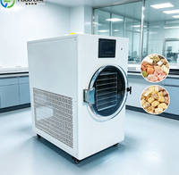 Miniatuur commerciële energiebesparende kleine vriesdroogmachine voor de productie van zelfgemaakte huisdierenvoer-snacks kleine vriesdroogmachine