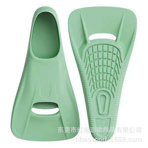 Aletas de Natación Cortas de TPR para Natación, Snorkel, Buceo y Apnea, Tallas de XXS a XL, Diseño Flexible - Product Image 2