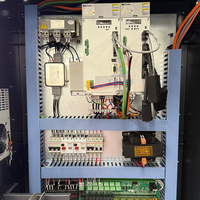 Centre d'usinage vertical Taihe de haute qualité, VMC650, machine de fraisage CNC à cinq axes, commande unique BT40 Mitsubishi GSK