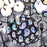 50 Assiettes en papier jetables irisées noires pour Halloween, holographiques argentées, effet fantôme changeant de couleur, effrayantes, 9 pouces