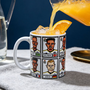 Taza con caricatura divertida de jugadores del Real Madrid FC, Bellingham Modric Vinicius 360 °   Taza de Café de Cerámica con Diseño, 11 oz, Regalo para Fanáticos del Fútbol - Product Image 2