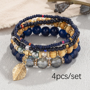 4 Set di Braccialetti Boho Impilabili alla Moda per <span class=keywords><strong>Donne</strong></span>, Bracciali Elastici in Stile Bohémien con Perline e Cristalli a Forma di Cuore - Product Image 3