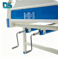 Cama de Hospital Manual Ajustable de Acero con 2 Funciones, Manivelas Cromadas, 5 Rieles Laterales de Aleación de Aluminio y Cabecera/Pieza Inferior de ABS