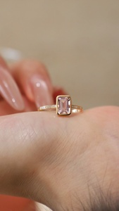 Xinfly Romantic 18K Gold Single Stone Natural Pink Morganite Gemstone Ring - Product Image 4