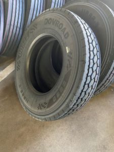 ยางรถบรรทุกคุณภาพดีใหม่ 11R22.5 แบบไม่มียางใน โครงสร้างเรเดียล สำหรับรถบรรทุกของคุณ - Product Image 5