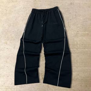 Ensemble de Survêtement Unisexe YITE Molleton Épais 500 g/m² Coupe Boxy pour Homme Sweat à Capuche Court Oversize et Pantalon de Jogging - Product Image 5