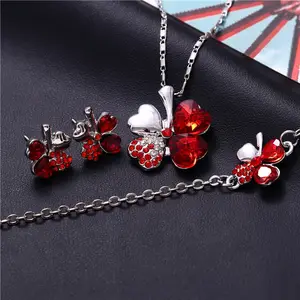 Autriche cristal strass trèfle pendentif collier boucle d'oreille bracelet ensemble femmes fête pierres précieuses ensemble de bijoux